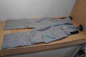 lot 32 image: Blackfish Surge Womens Rain Bibs - Medium