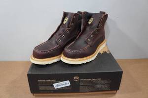 lot 42 image: Irish Setter Ashby Mens 6 Work Boots Style 83605 - Size 10.5