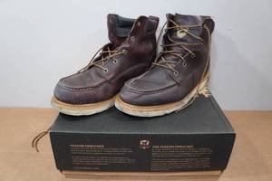 lot 43 image: Irish Setter Ashby Mens 6 Work Boots Style 83605 - Size 12