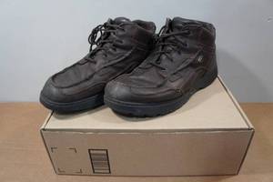 lot 44 image: Irish Setter Mens Countrysider Waterproof Leather Chukka Boots - Size 12