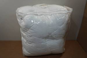 lot 119 image: Mattress Topper - Twin