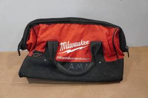 lot 129 image: Milwaukee 16 Tool Bag