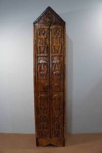 lot 152 image: Wooden Decorative Cabinet