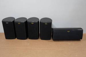 lot 160 image: 5 Klipsch Speakers