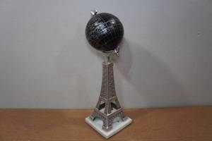 lot 163 image: Vintage Eiffel Tower with Globe Top