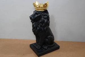 lot 180 image: Lion Statue