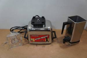 lot 237 image: Commercial Grade Vita-Mixer