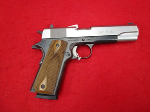lot 19 image: Remington Arms 1911 .45ACP Pistol