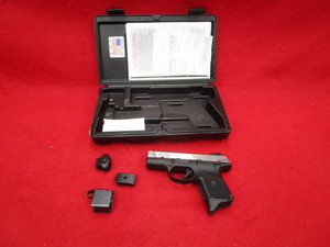 lot 50 image: Ruger SR9C 9mm Pistol