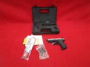 lot 53 image: Walther P22 22LR Pistol