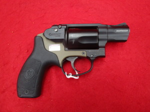 lot 65 image: Smith & Wesson Bodyguard 38 Special Pistol