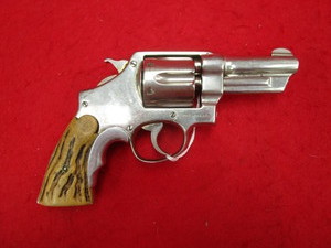 lot 77 image: Smith & Wesson 1926.3RD 44 Spl Pistol