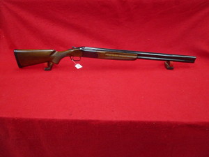 lot 81 image: Winchester Supreme 12ga. Shotgun