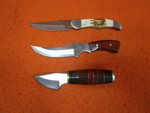 lot 203 image: Buck Knives