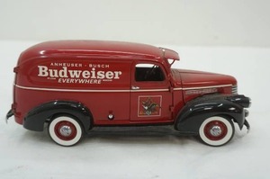 lot 63 image: Danbury Mint 1941 Chevrolet Budweiser Delivery Truck