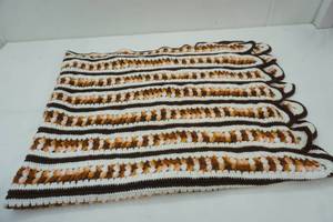 lot 107 image: Vintage Afghan 50x60