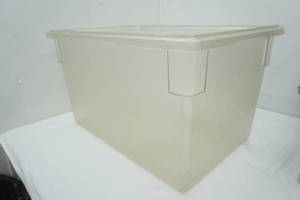 lot 145 image: Clear Polycarbonate Food Storage Container 22 Gallon
