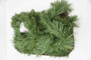 lot 229 image: Green Garland-New with Tags
