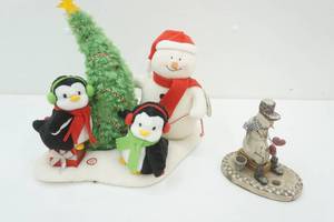 lot 244 image: Snowmen Decor-one musical