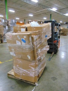 lot 48 image: Manifested Pallet #48