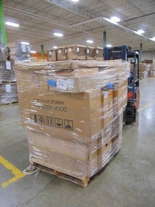 lot 50 image: Manifested Pallet #50