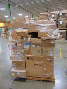 lot 53 image: Manifested Pallet #53