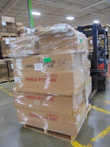 lot 27 image: Manifested Pallet #27