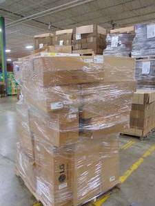 lot 6 image: Manifested Pallet #6