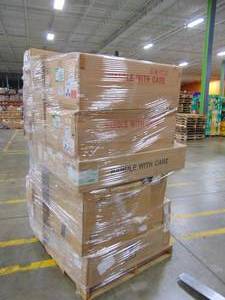 lot 7 image: Manifested Pallet #7