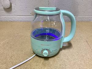 lot 431 image: Elite Gourmet EKT1220M 1.2L Electric BPA-Free 1200W Glass Kettle