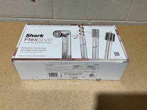 lot 4 image: Shark FlexStyle Air Styling & Drying System, Powerful Hair Blow Dryer and Multi-Styler,Straight & Wavy