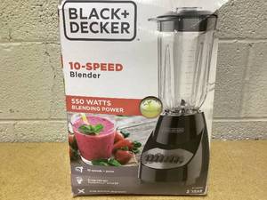 lot 449 image: BLACKDECKER 10-Speed Countertop Blender