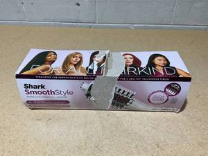 lot 20 image: Shark SmoothStyle Heated Comb and Blow Dryer Brush - 900 Watts