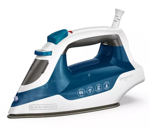 lot 121 image: Black & Decker Easy Steam Compact Iron