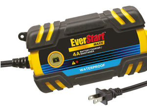 lot 126 image: Everstart Maxx 4 Amp Waterproof 12v Automotive and Marine Battery Charger