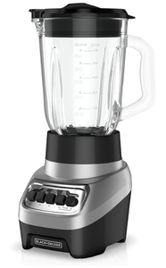 lot 367 image: BLACKDECKER PowerCrush Countertop Blender, 6-Cup Glass Jar, For Smoothies and More, Stainless Steel Blade, 4 Speed Settings to Puree