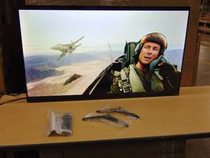 lot 5 image: Vizio 43 Class Full HD 1080p LED Smart TV VFD43M-0804