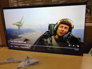 lot 25 image: Vizio 55 Class 4K (2160p) Smart QLED TV (M55Q6-L4)