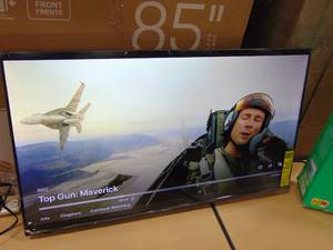 lot 33 image: VIZIO 40 Class Full HD 1080p LED Smart TV (VFD40M-08)