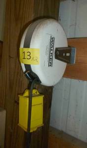 lot 13 image: garage lights
