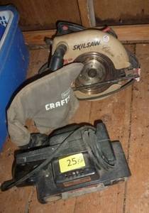 lot 25 image: Skilsaw and Craftsman sander