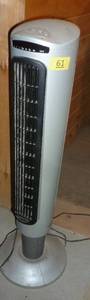 lot 61 image: Tall Lasko ionizer