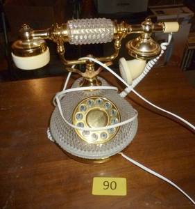 lot 90 image: Fancy glass phone