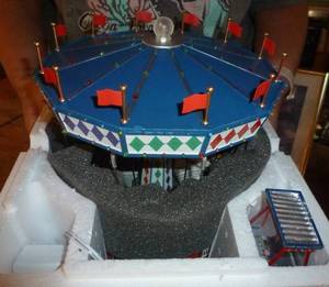 lot 118 image: New Lemax fair swing