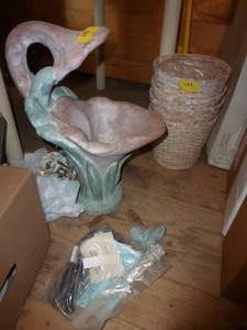 lot 185 image: Tulip water fountain - new with pump