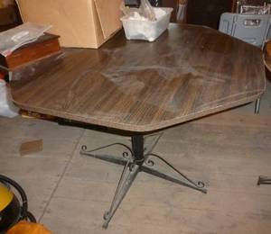 lot 245 image: hexagon table - 40x42
