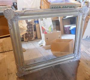 lot 260 image: Nice mirror 36x30
