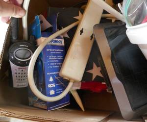 lot 295 image: Box of misc tools, flashlights