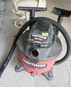 lot 299 image: Craftsman 16 gallon wet vac