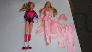 lot 539 image: 1980 Skater And Pink & Pretty Barbie